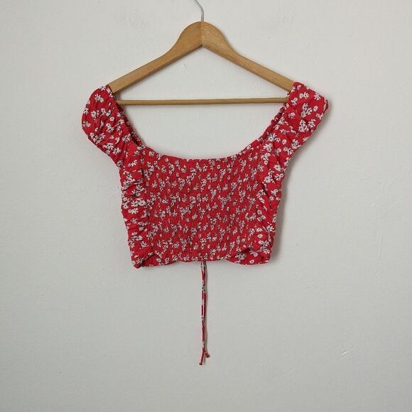 Zara red white floral ruched cinch tie front smocked cap sleeve crop top - Picture 5 of 6